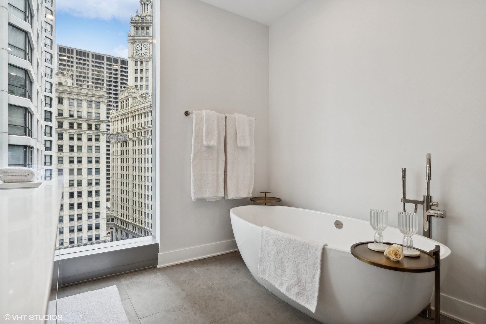 403 N Wabash Ave #12B Chicago, IL 60611