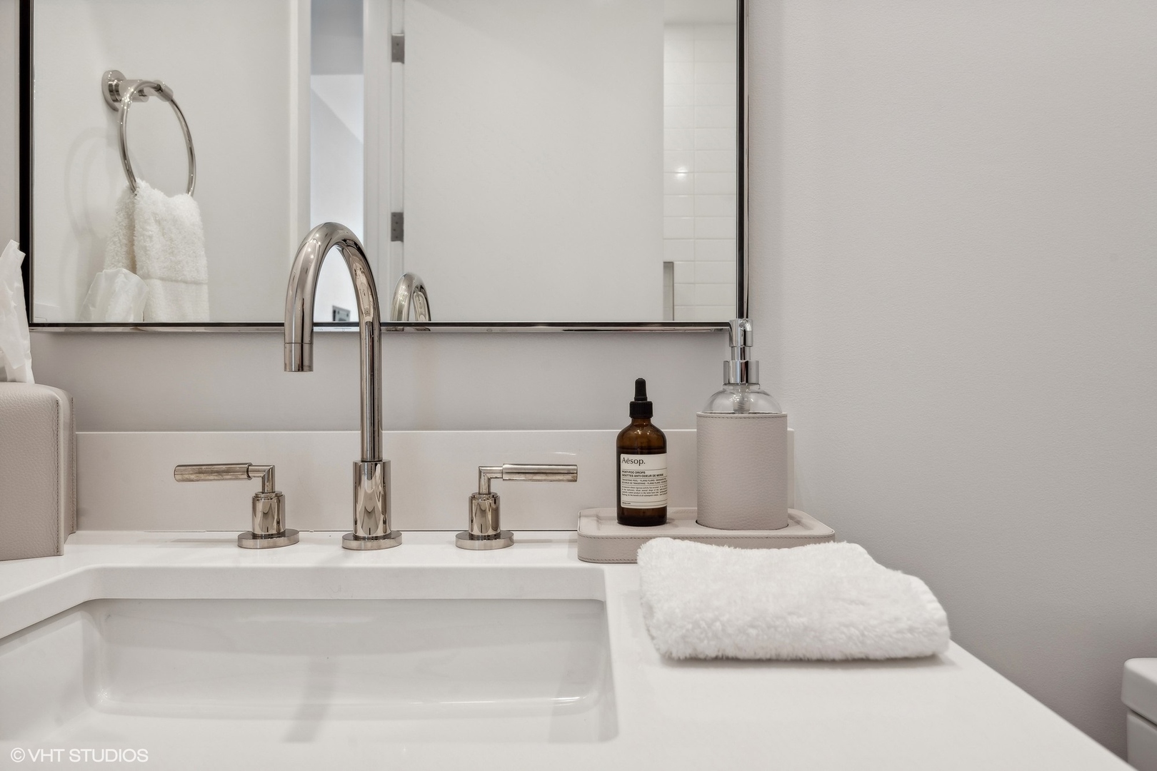 403 N Wabash Ave #12B Chicago, IL 60611