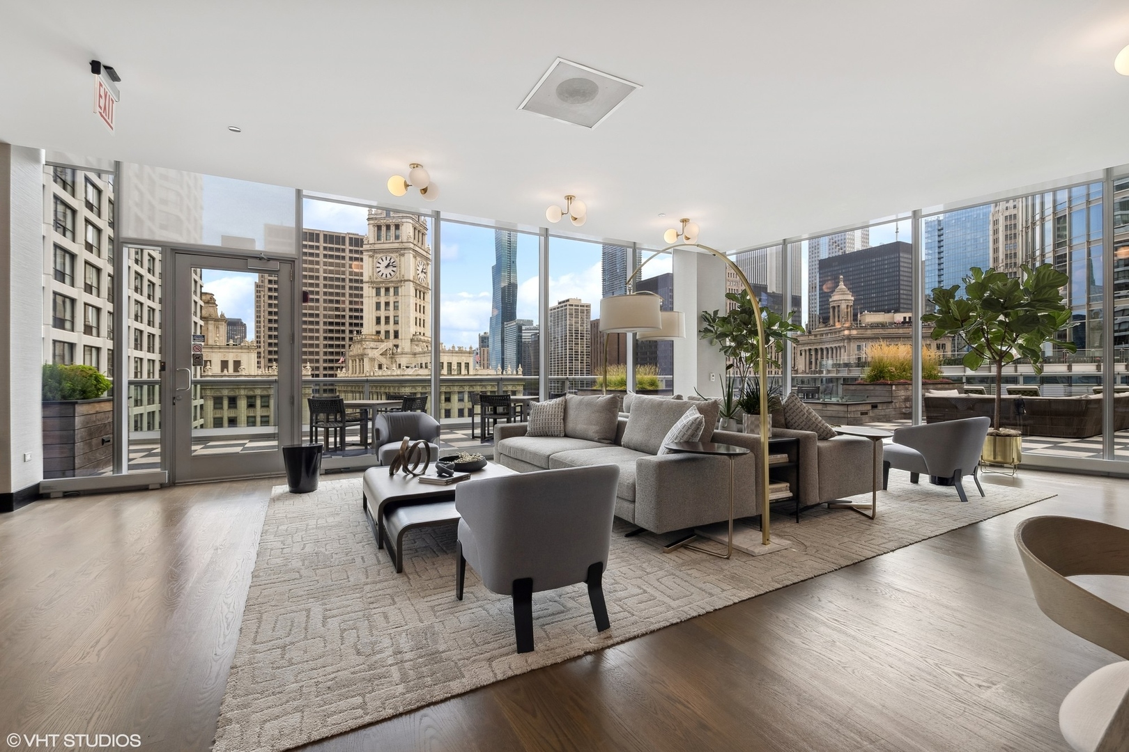 403 N Wabash Ave #12B Chicago, IL 60611