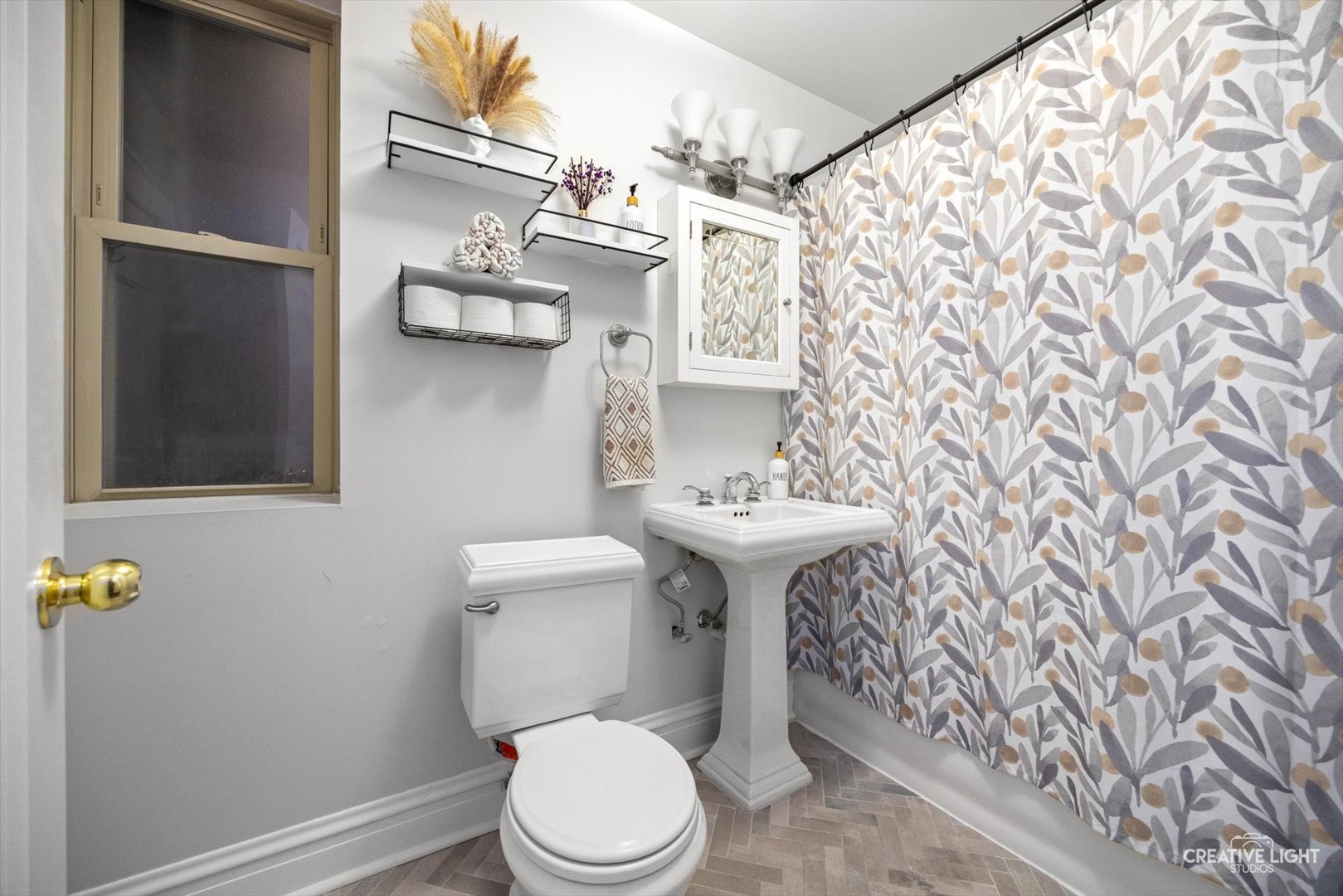 847 S Humphrey Ave #1 Oak Park, IL 60304