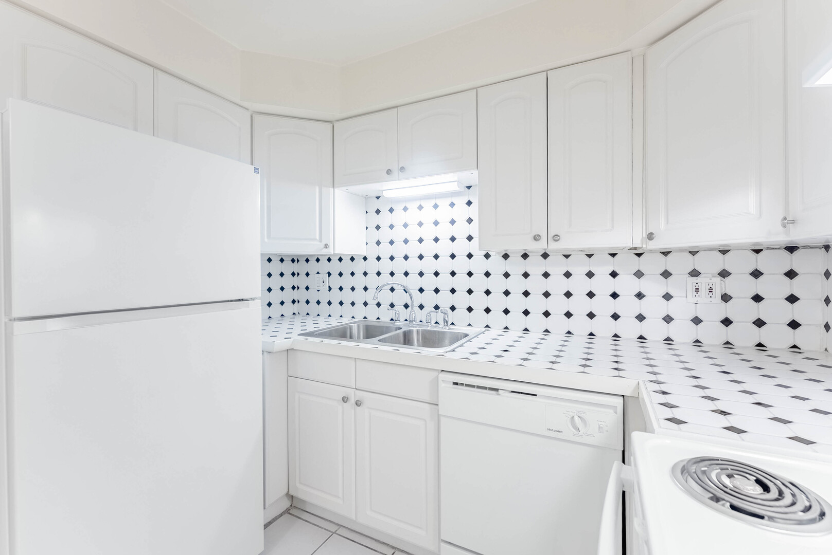 415 Wesley Ave #24 Oak Park, IL 60302