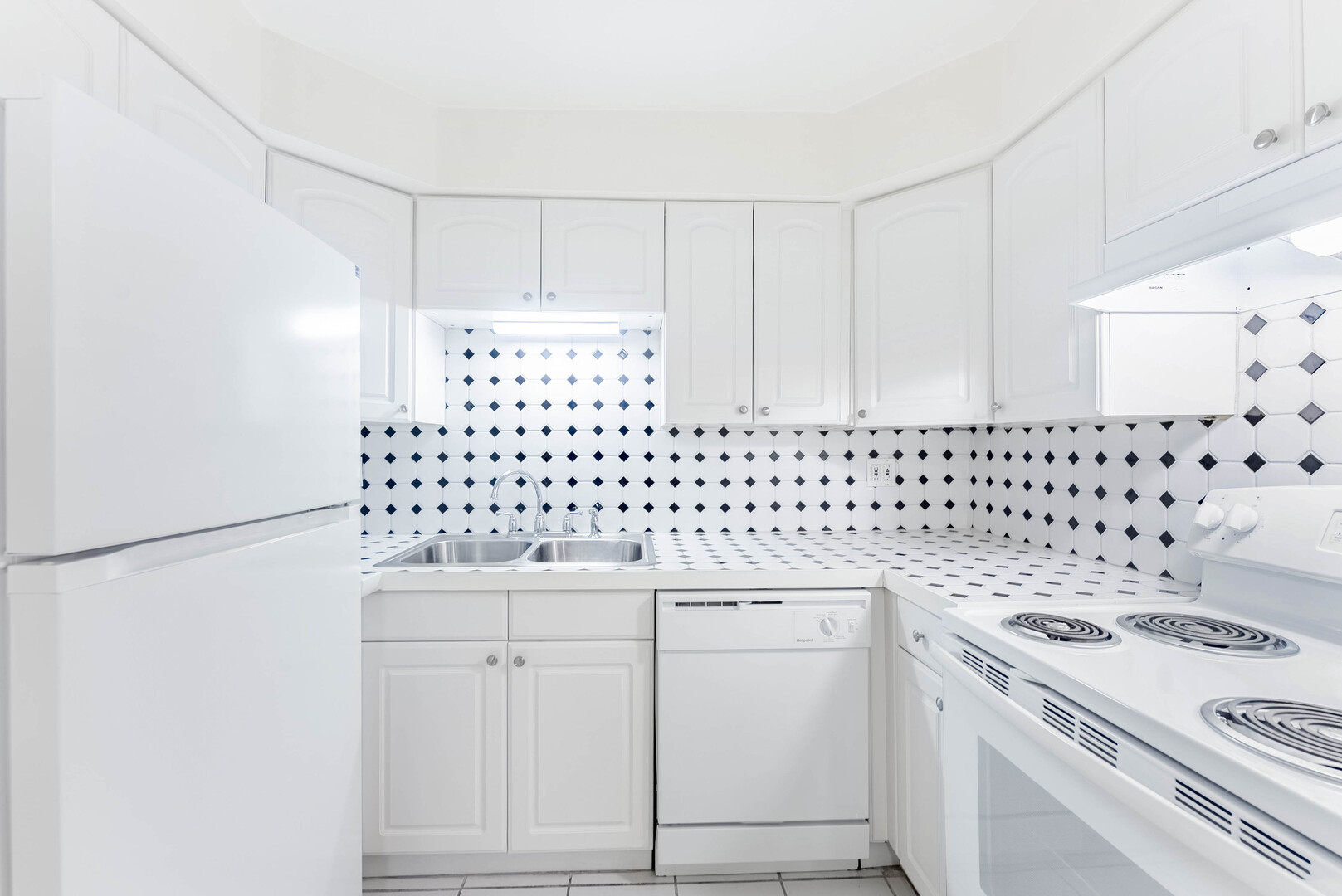 415 Wesley Ave #24 Oak Park, IL 60302