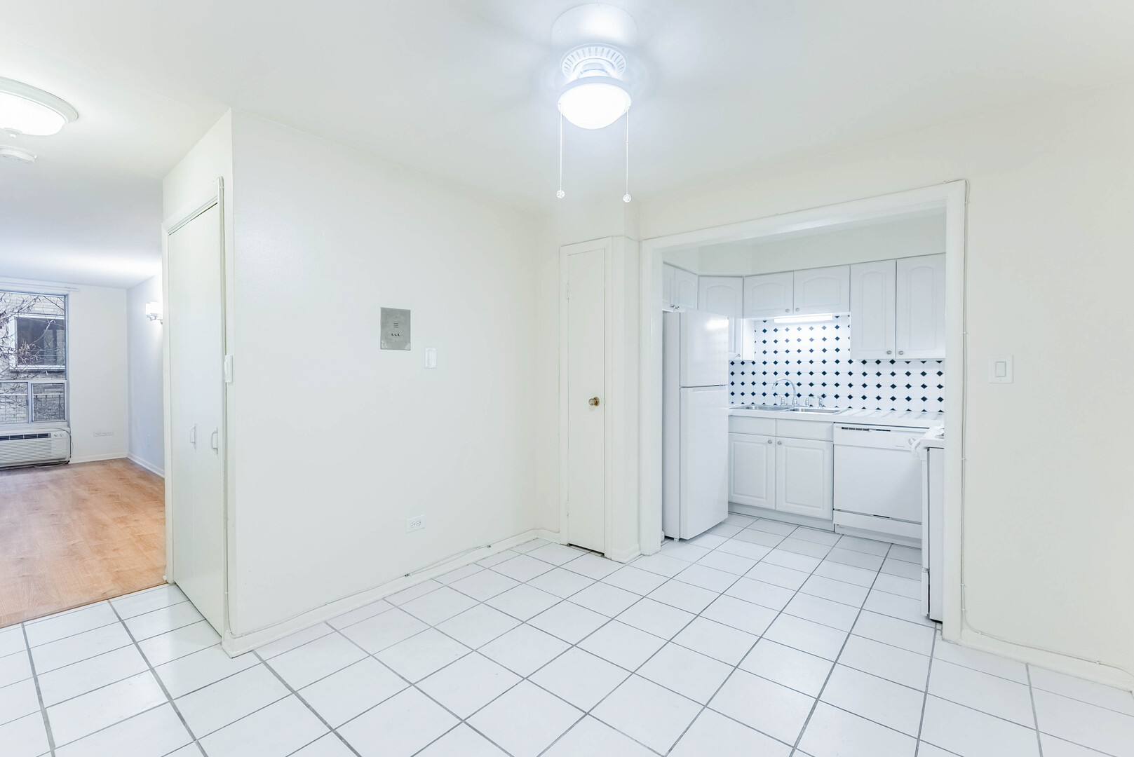 415 Wesley Ave #24 Oak Park, IL 60302