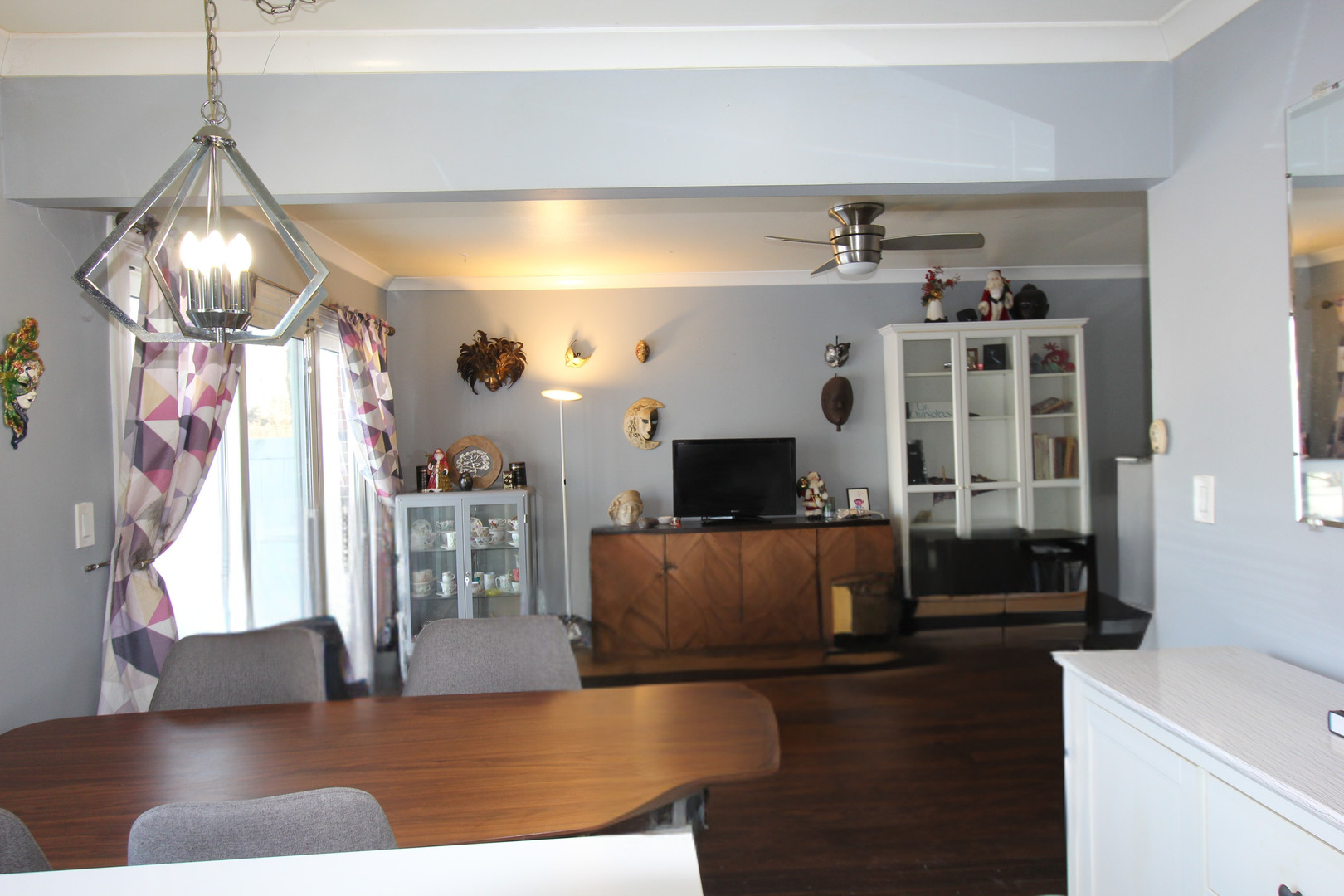 98 Wiltshire Ct Schaumburg, IL 60193