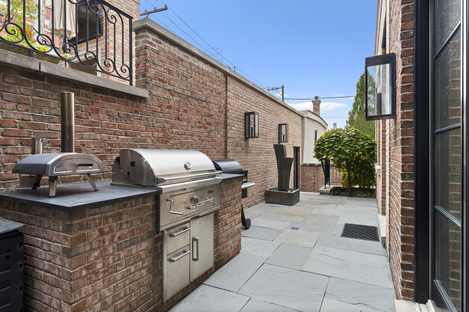 1755 N Mohawk St Chicago, IL 60614