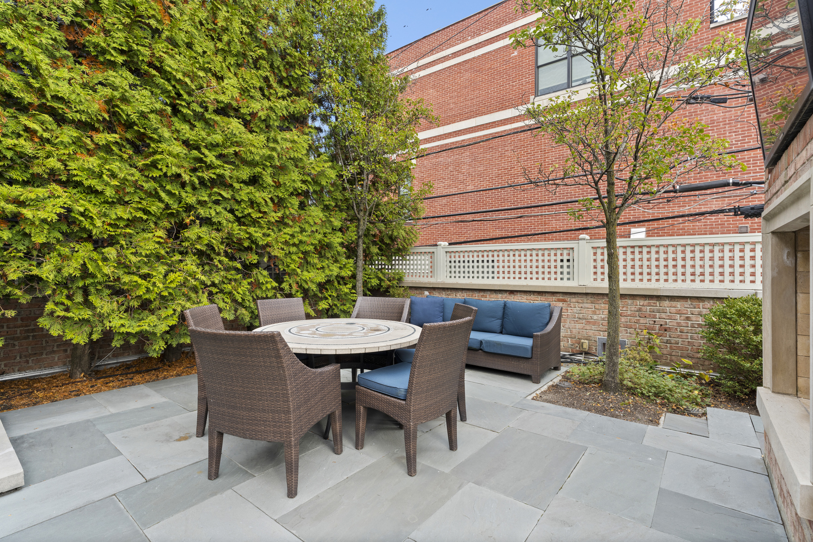 1755 N Mohawk St Chicago, IL 60614