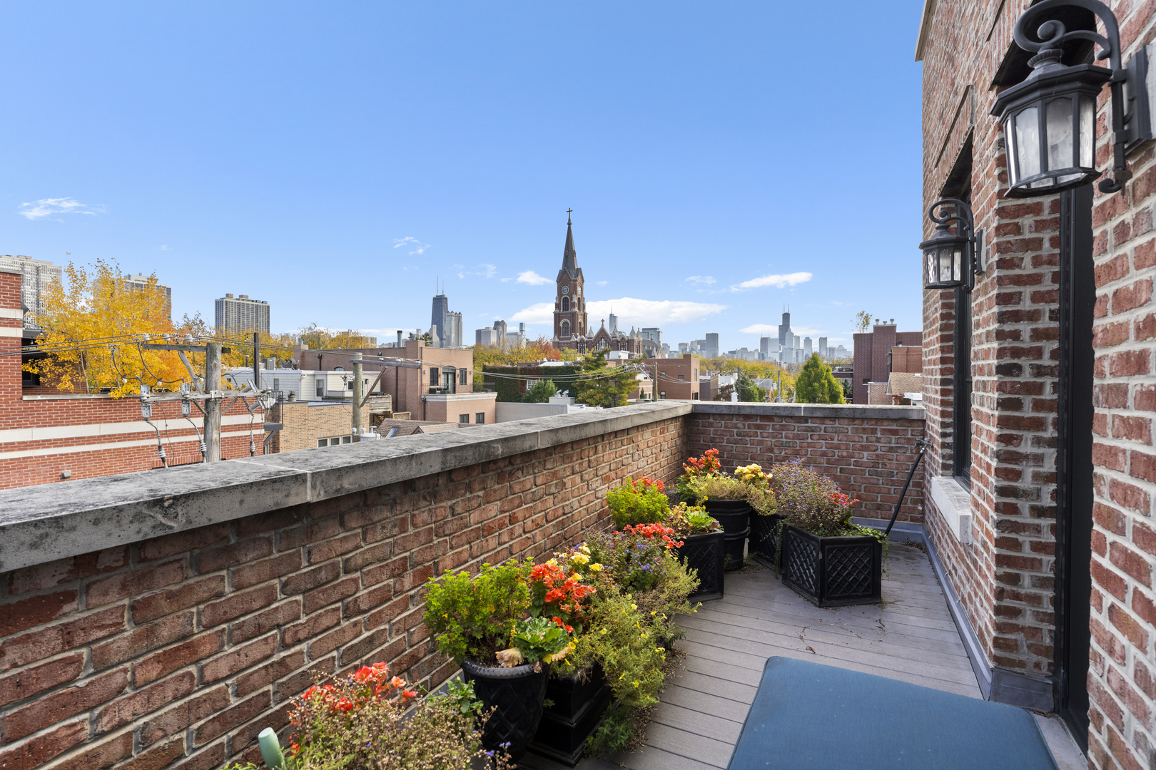 1755 N Mohawk St Chicago, IL 60614