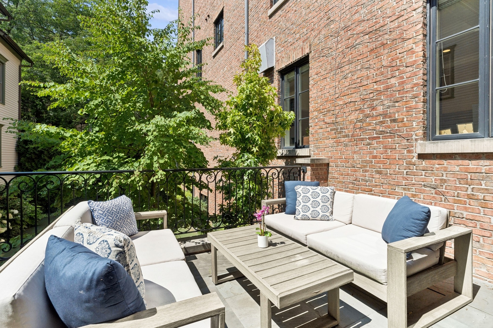 1755 N Mohawk St Chicago, IL 60614