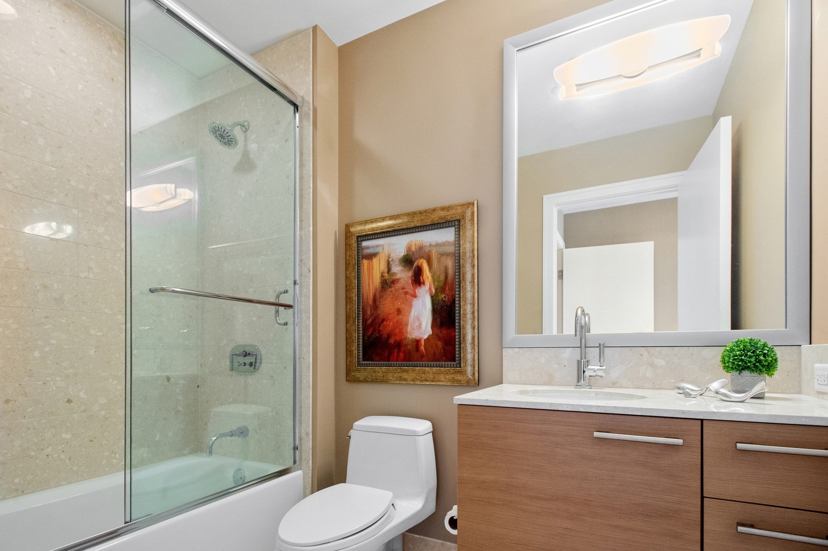 340 E Randolph St #5504 Chicago, IL 60601