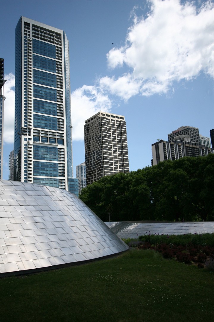 340 E Randolph St #5504 Chicago, IL 60601