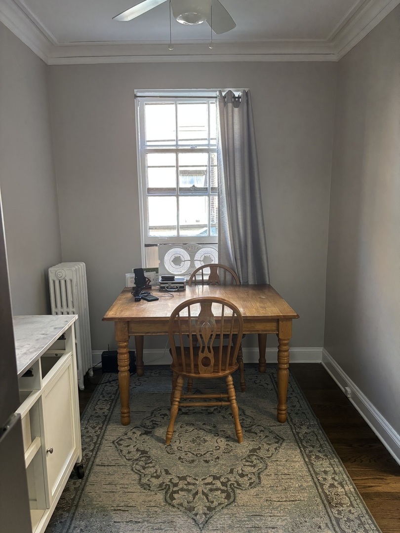 1111 Holley Ct #113 Oak Park, IL 60301