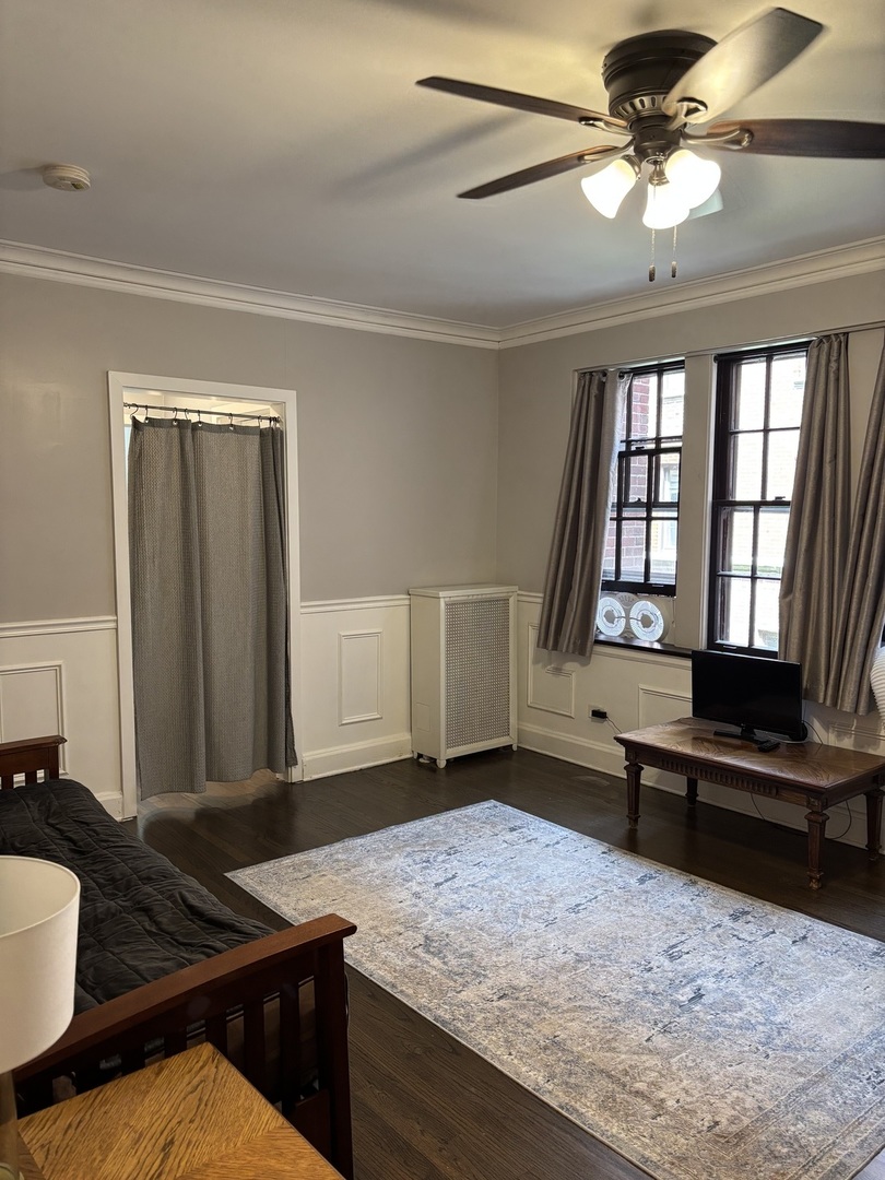 1111 Holley Ct #113 Oak Park, IL 60301