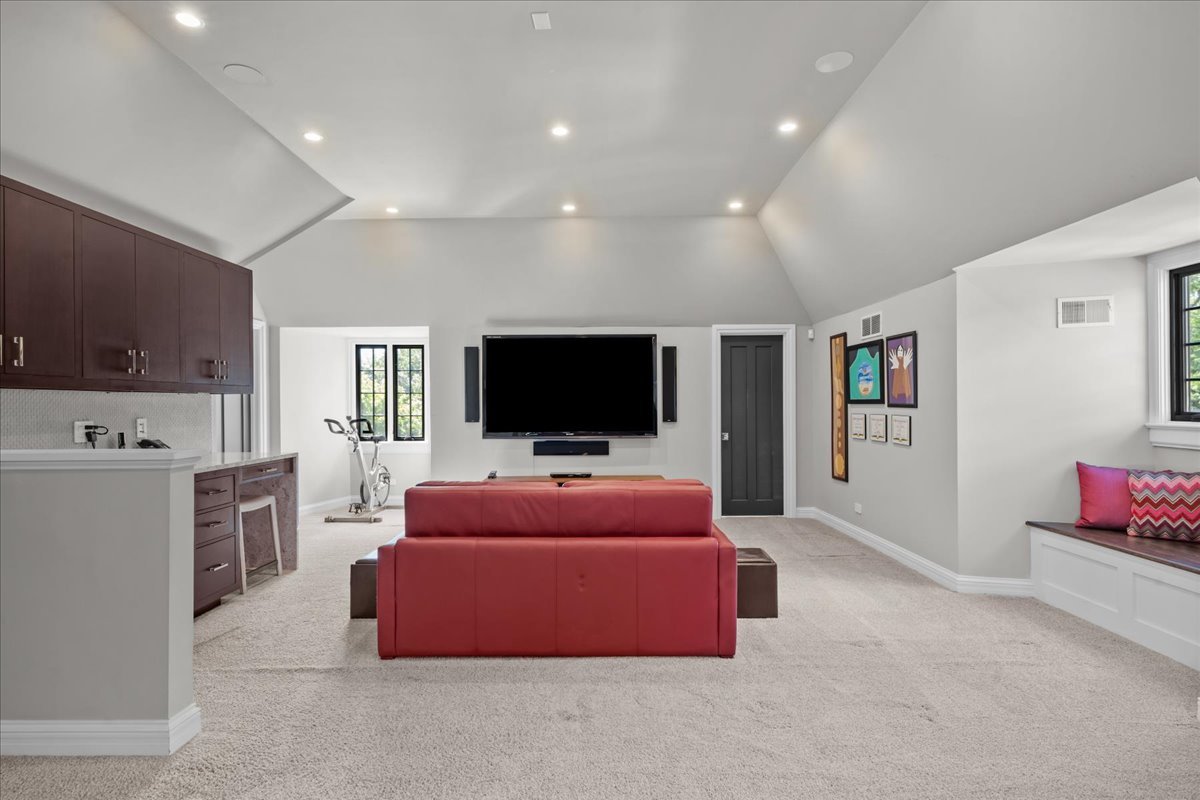 117 Belle Ave Highland Park, IL 60035