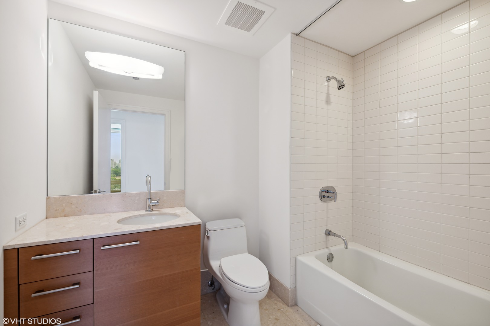 340 E Randolph St #803 Chicago, IL 60601