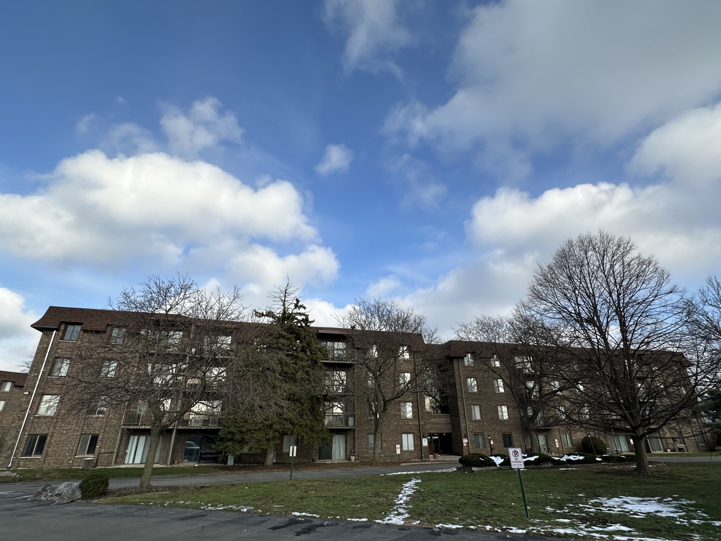 830 Elder Rd #B403 Homewood, IL 60430