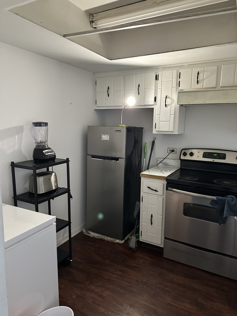 830 Elder Rd #B403 Homewood, IL 60430