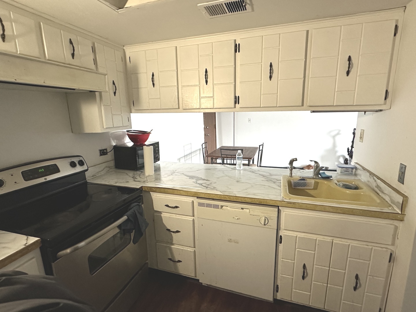 830 Elder Rd #B403 Homewood, IL 60430