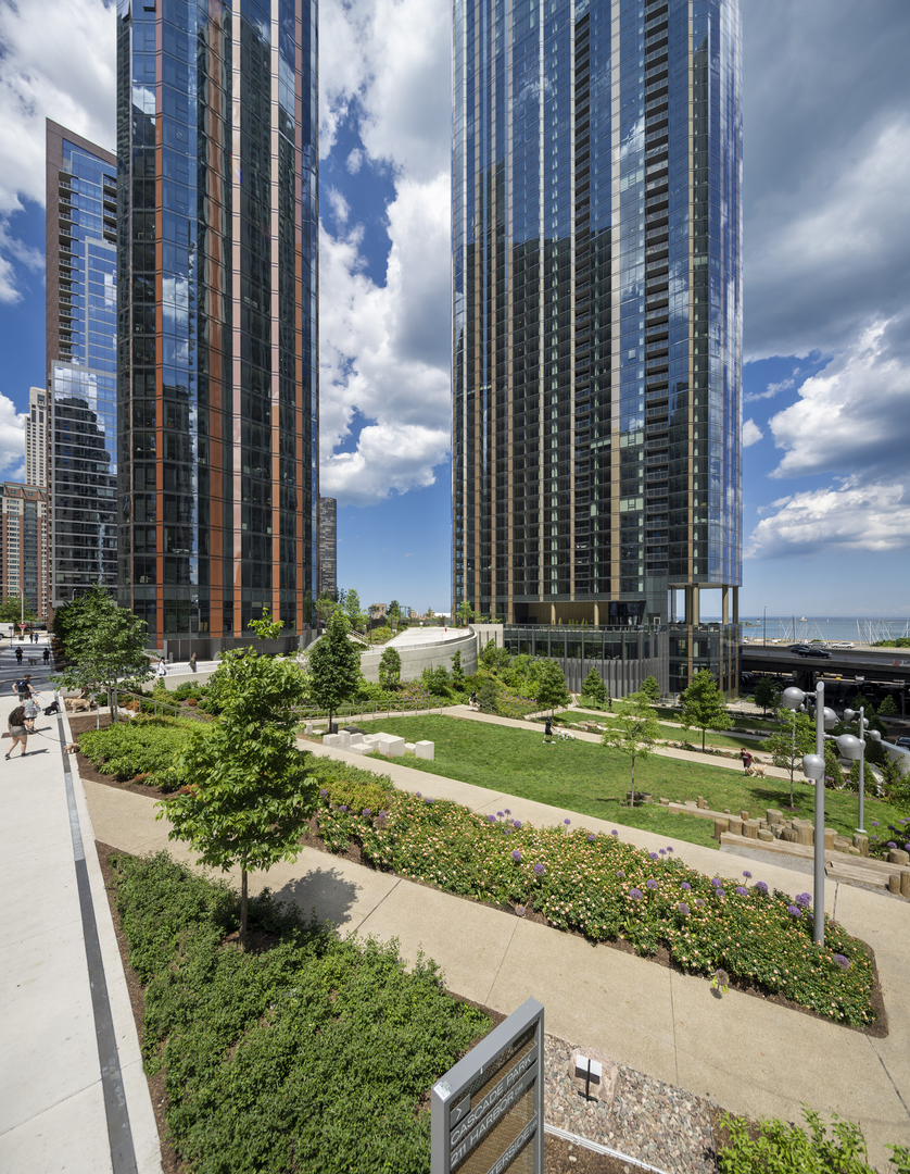 211 N Hbr Dr #2403 Chicago, IL 60601