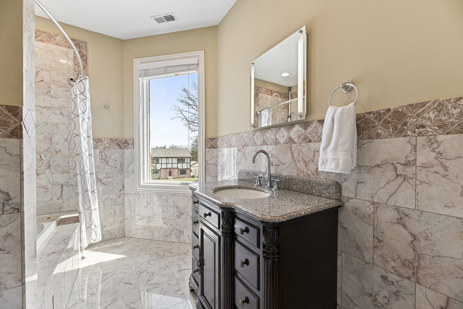 11556 W Elmwood Pl Deerfield, IL 60015