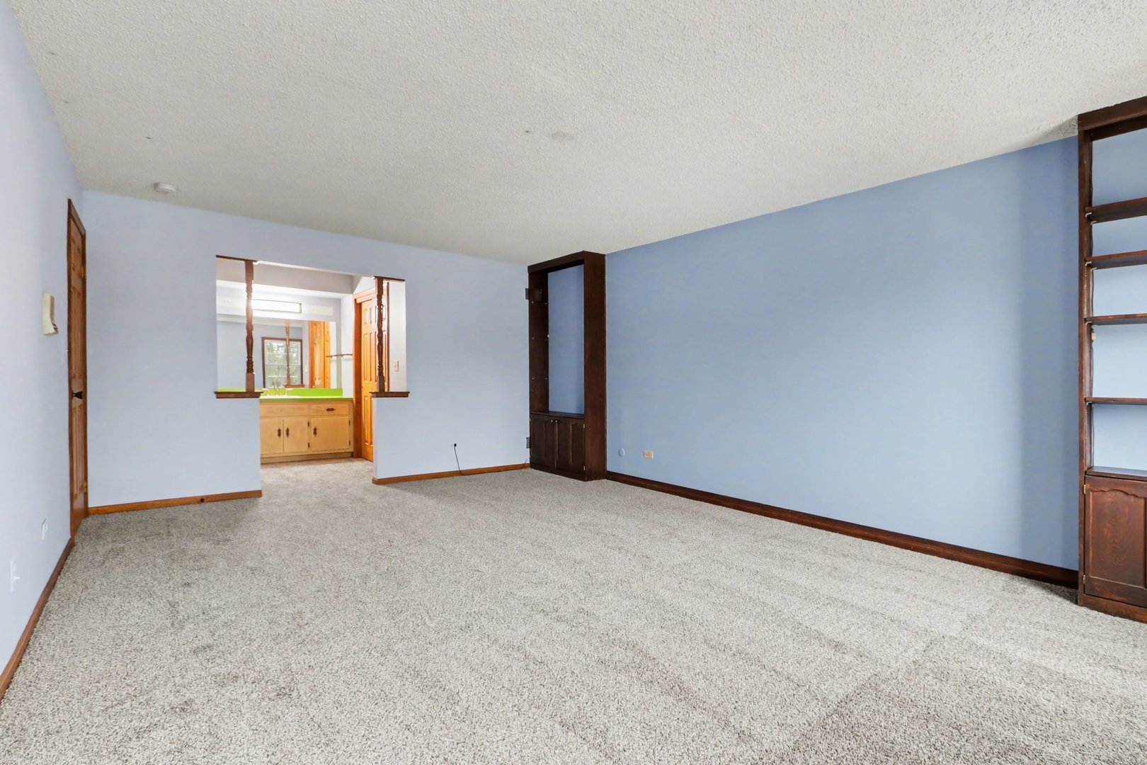 720 Meadow Wood Dr Joliet, IL 60431