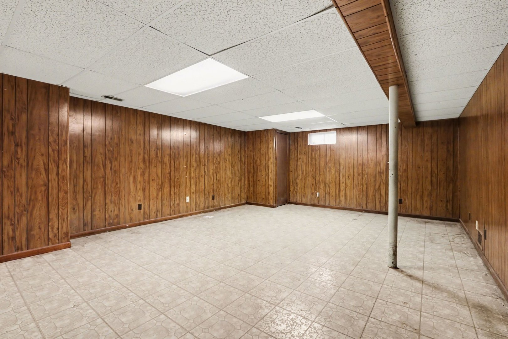 720 Meadow Wood Dr Joliet, IL 60431