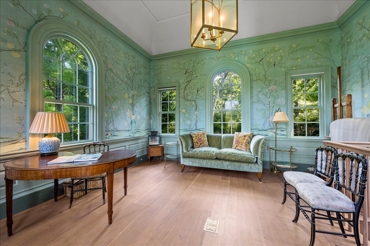 788 E Woodland Rd Lake Forest, IL 60045