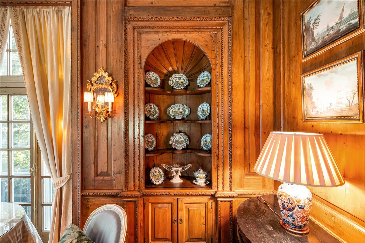 788 E Woodland Rd Lake Forest, IL 60045