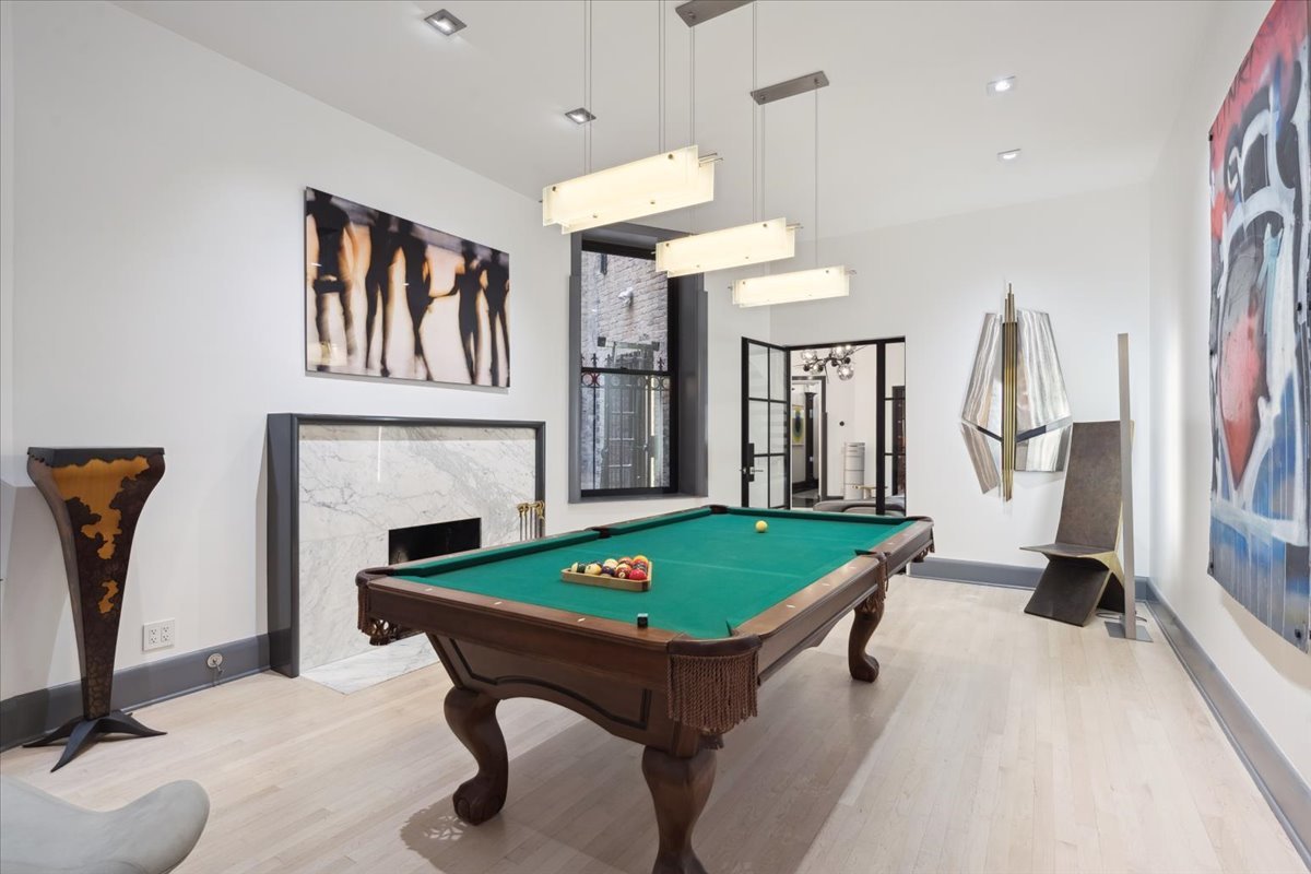 1318 N ASTOR St Chicago, IL 60610