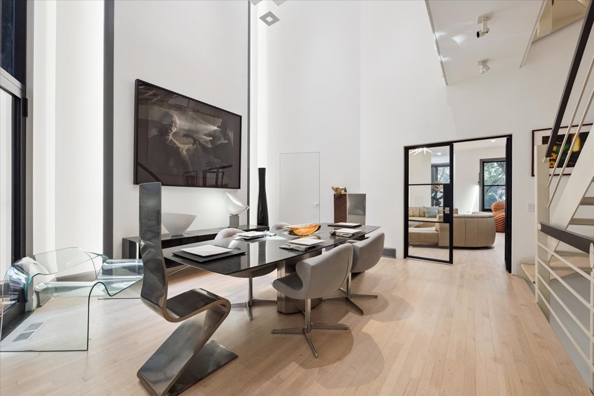 1318 N ASTOR St Chicago, IL 60610