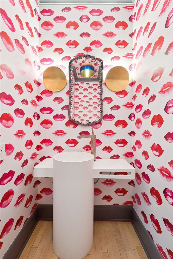 1318 N ASTOR St Chicago, IL 60610