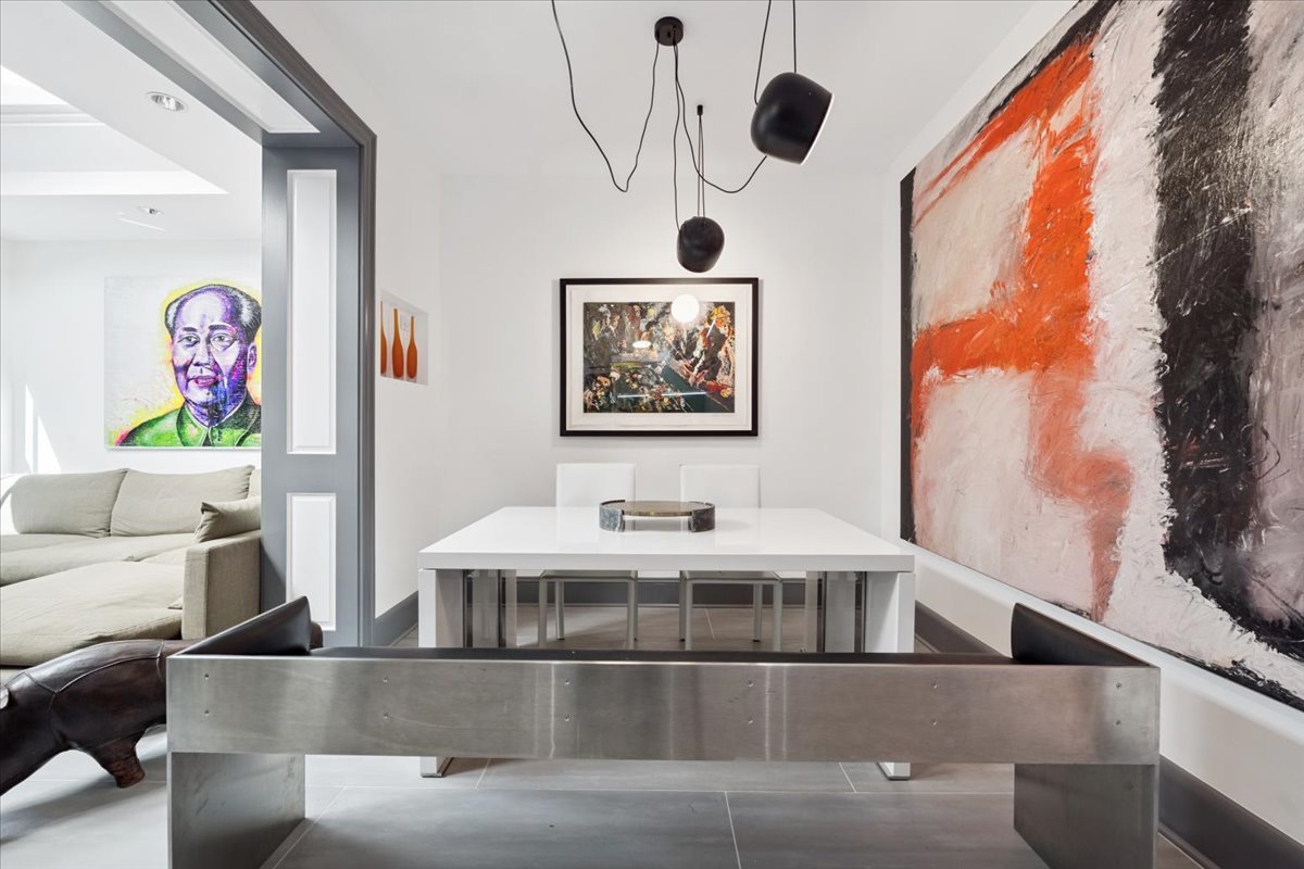 1318 N ASTOR St Chicago, IL 60610