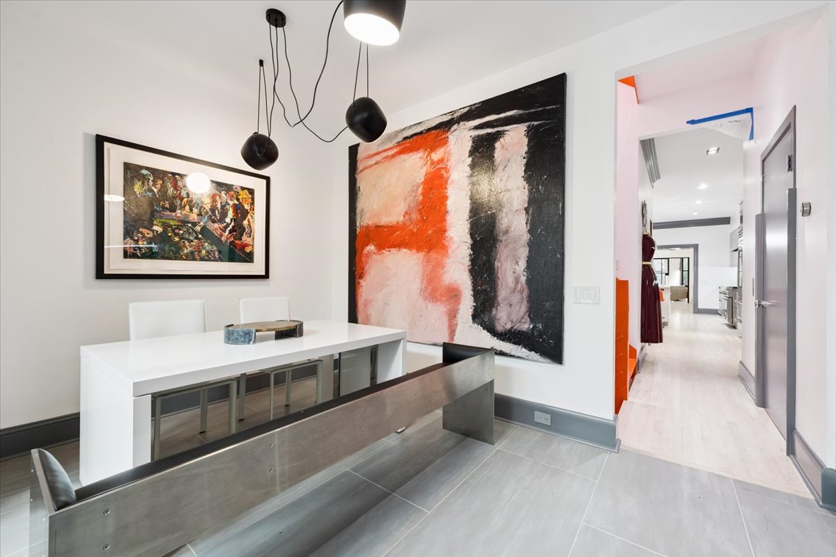 1318 N ASTOR St Chicago, IL 60610