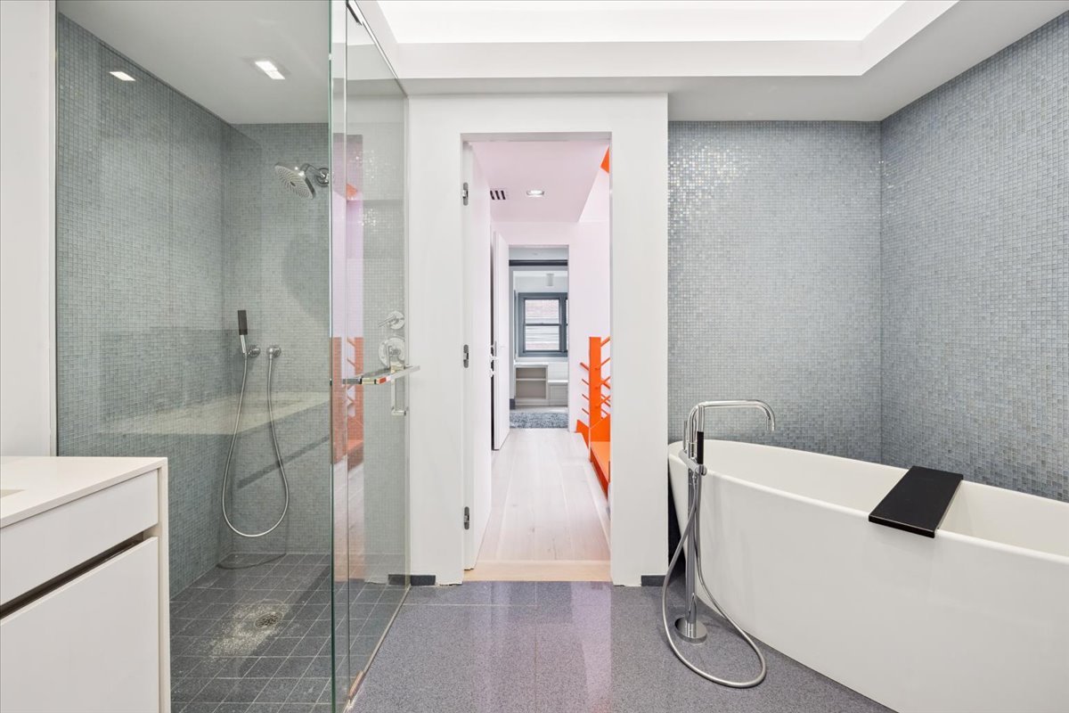 1318 N ASTOR St Chicago, IL 60610