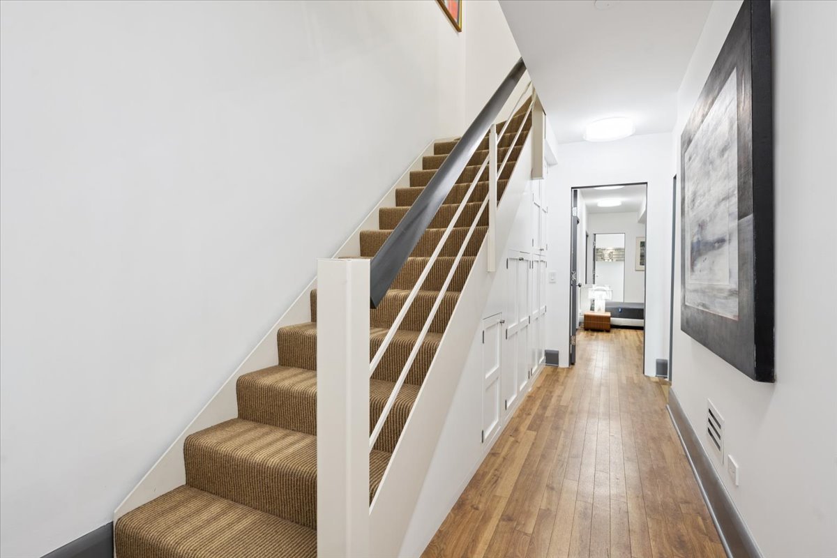 1318 N ASTOR St Chicago, IL 60610