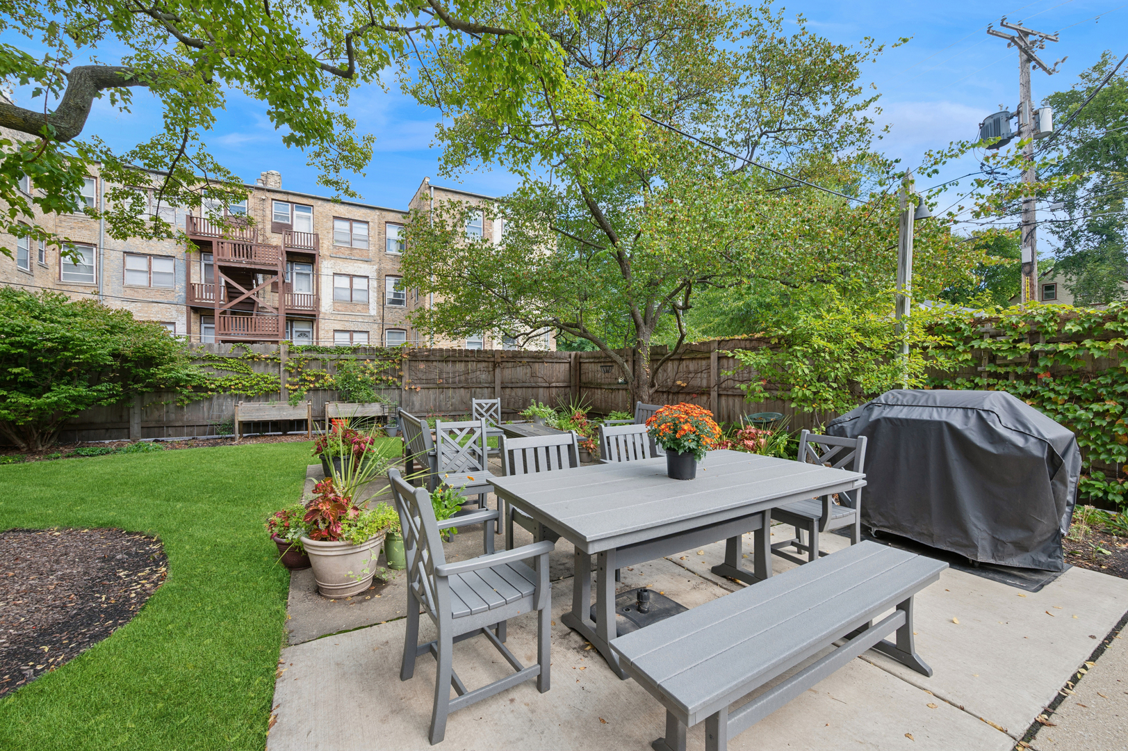 2033 Sherman Ave #409 Evanston, IL 60201
