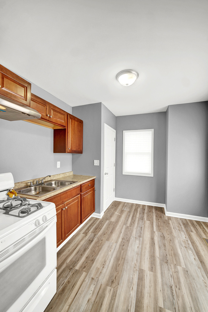 620 Clement St Joliet, IL 60435