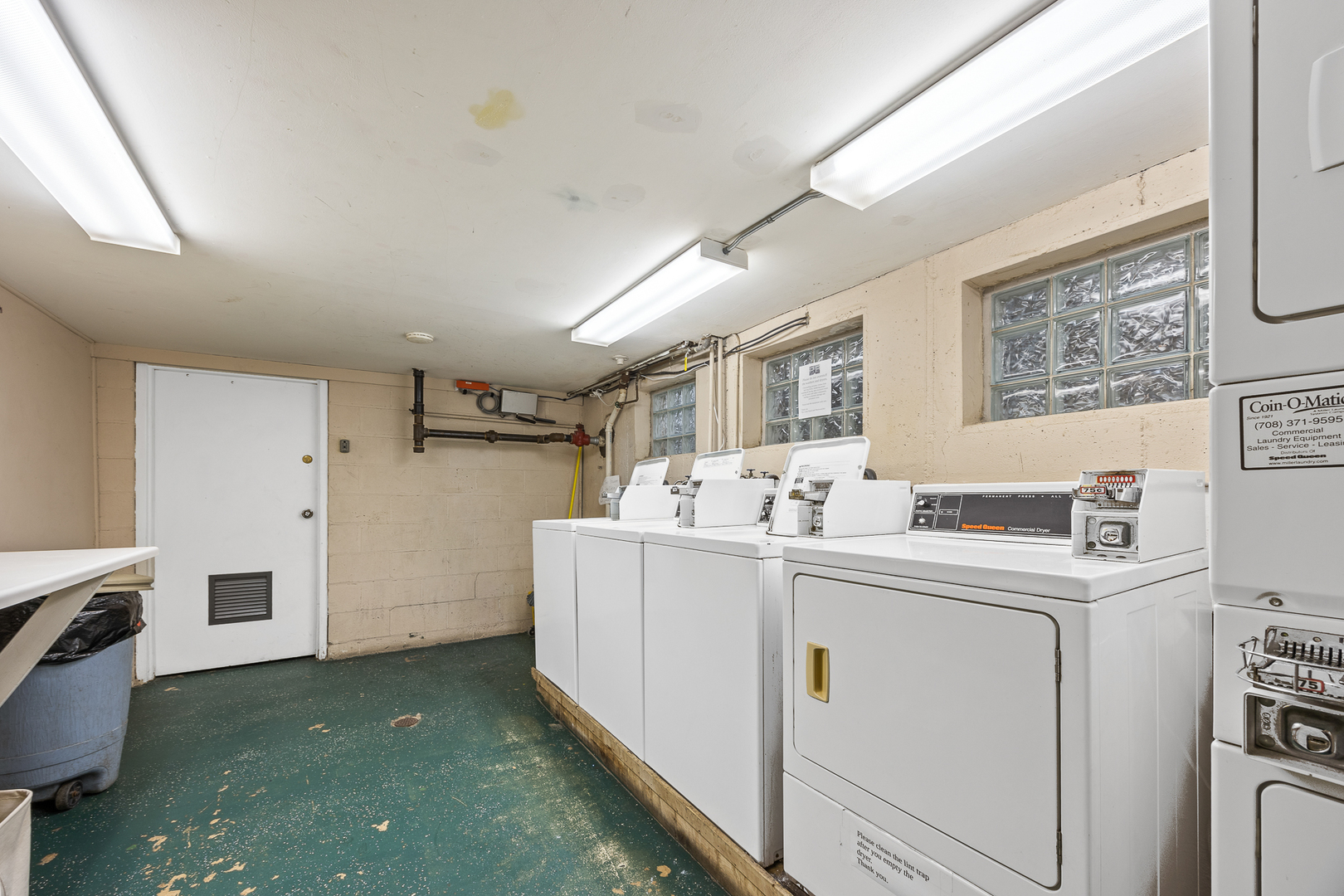 301 Chicago Ave #3CW Oak Park, IL 60302