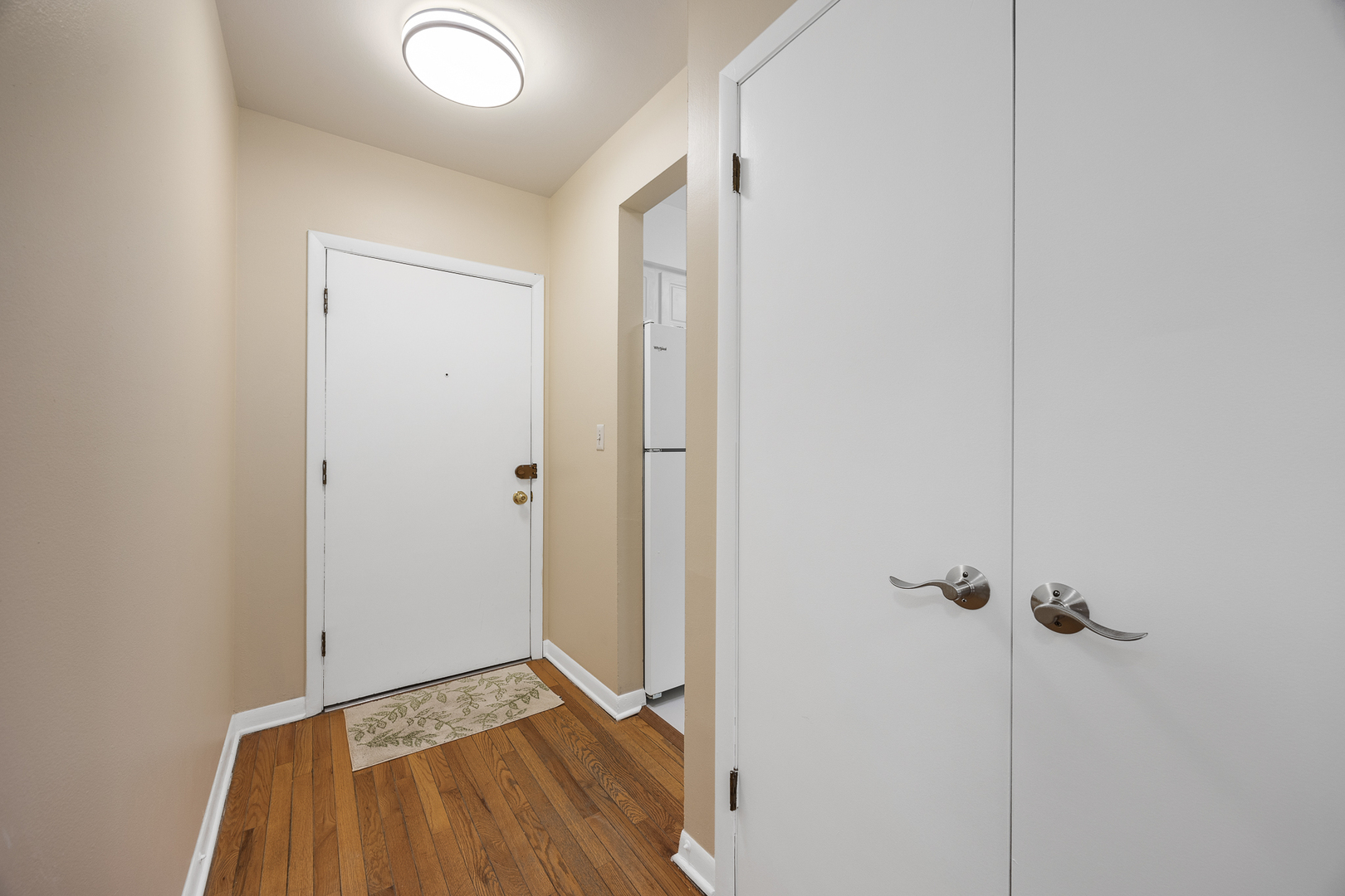 301 Chicago Ave #3CW Oak Park, IL 60302