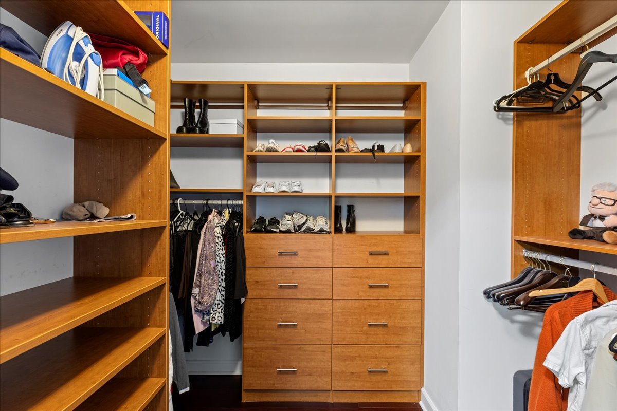 420 E Waterside Dr #1912 Chicago, IL 60601