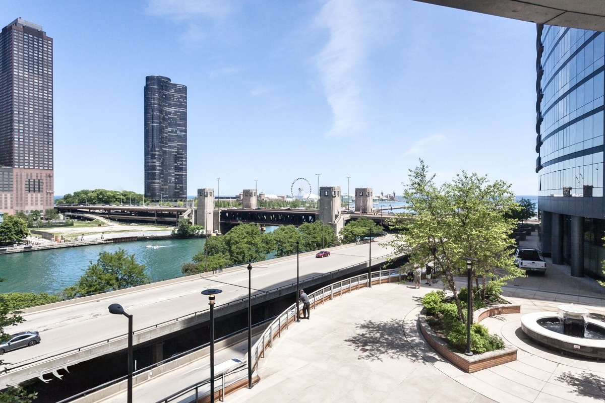 420 E Waterside Dr #1912 Chicago, IL 60601