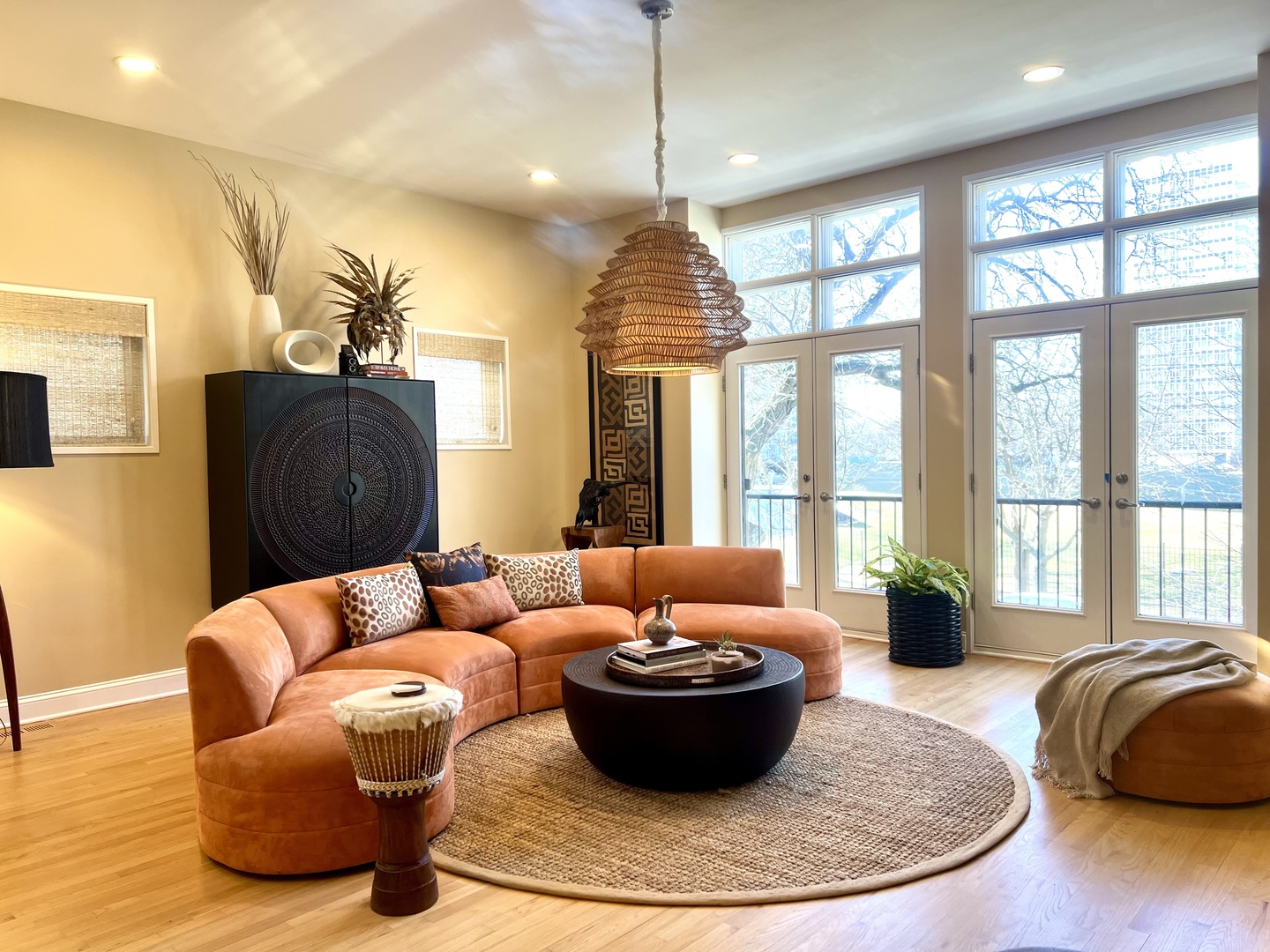 3211 S Rhodes Ave Chicago, IL 60616