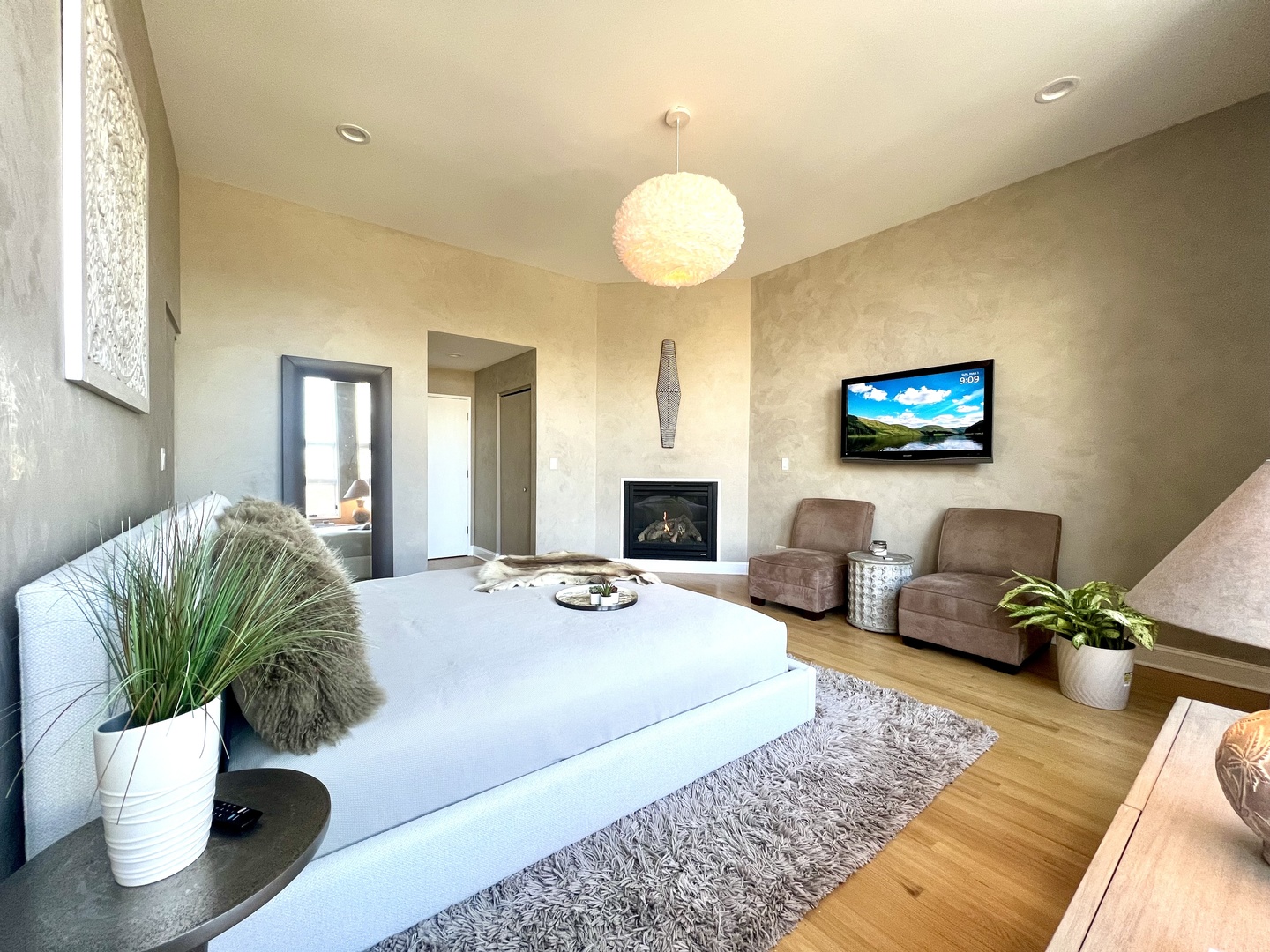 3211 S Rhodes Ave Chicago, IL 60616