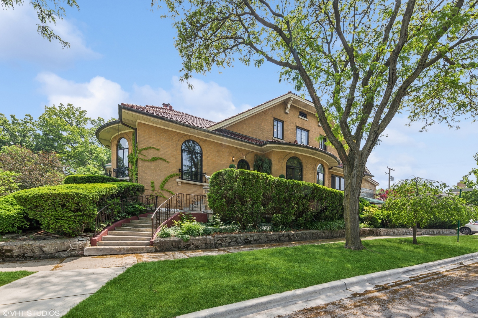 1141 N Ridgeland Ave