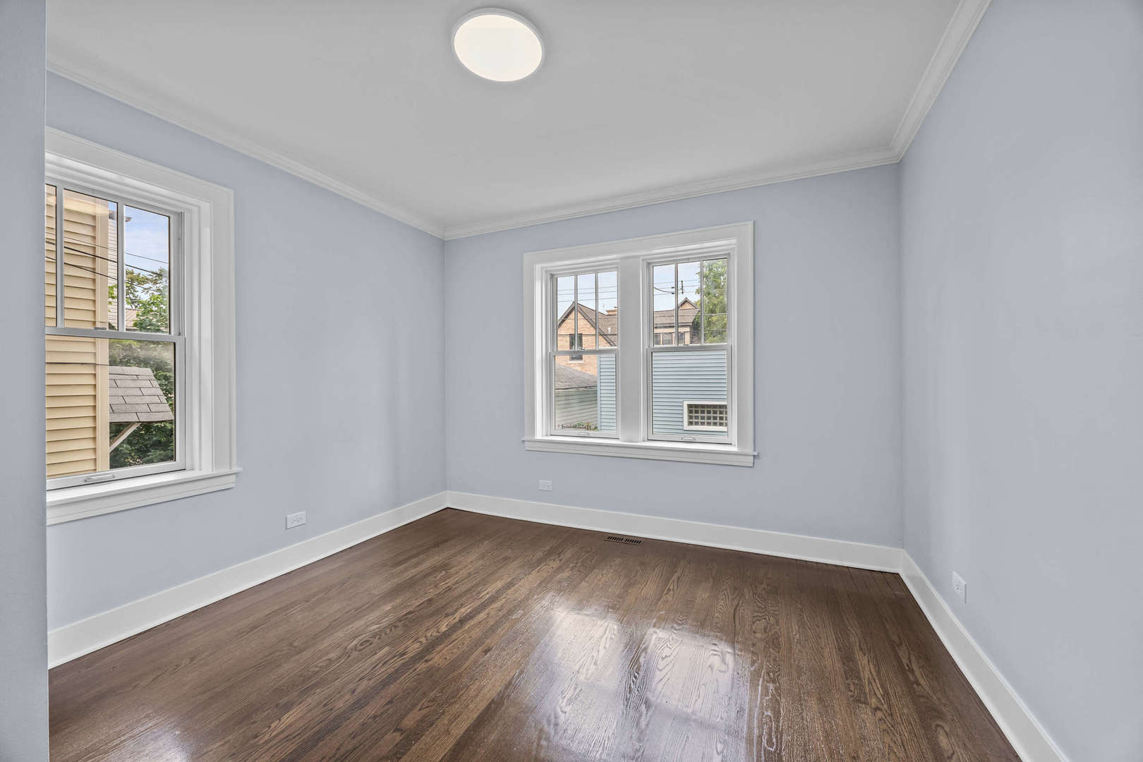 1101 S OAK Park Ave Oak Park, IL 60304