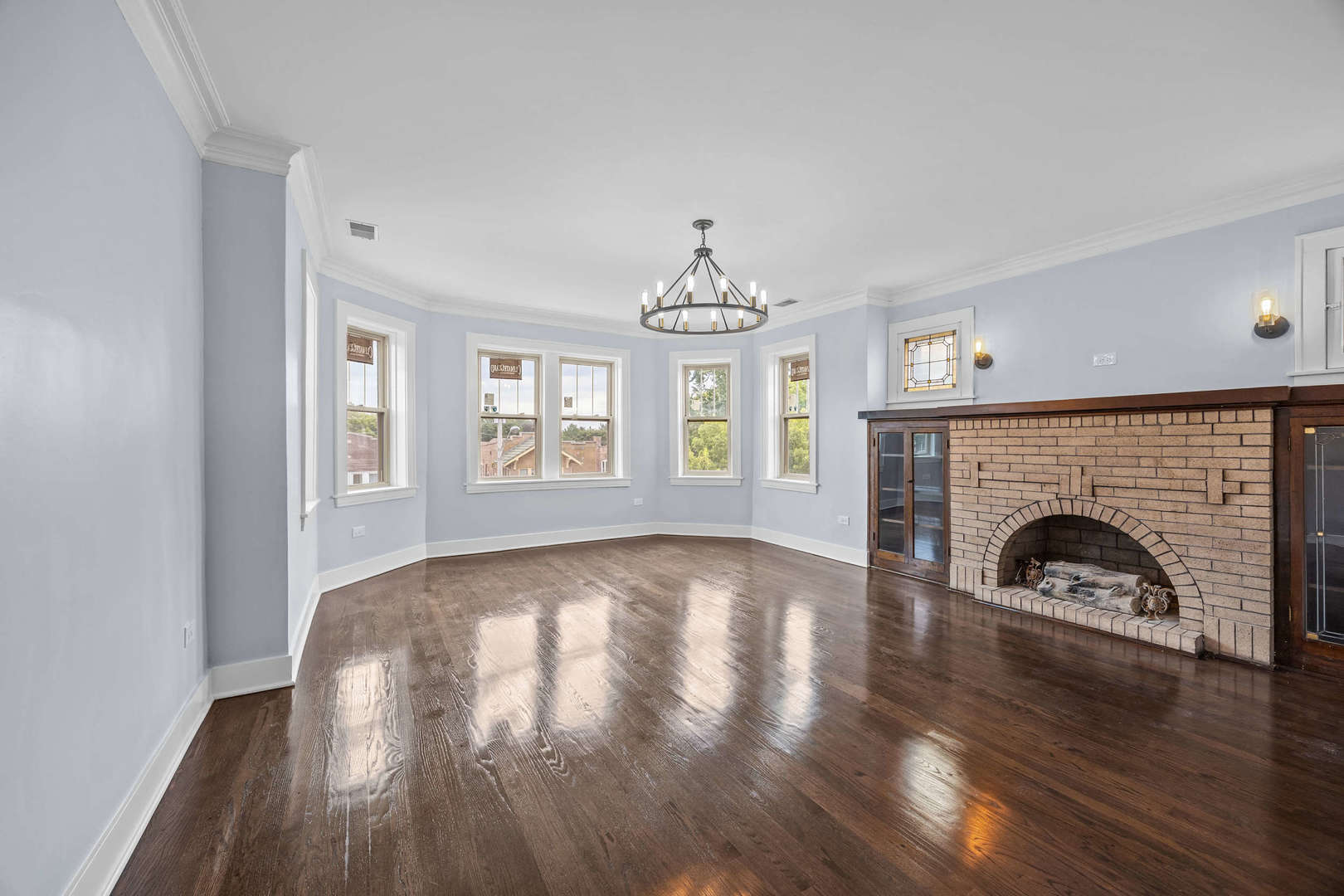 1101 S OAK Park Ave Oak Park, IL 60304