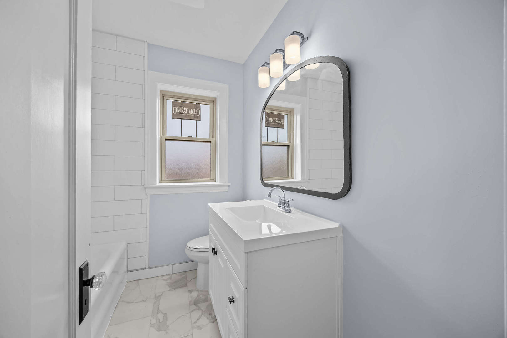 1101 S OAK Park Ave Oak Park, IL 60304