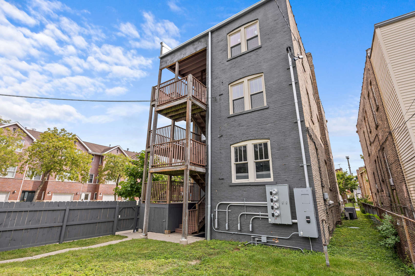 1101 S OAK Park Ave Oak Park, IL 60304