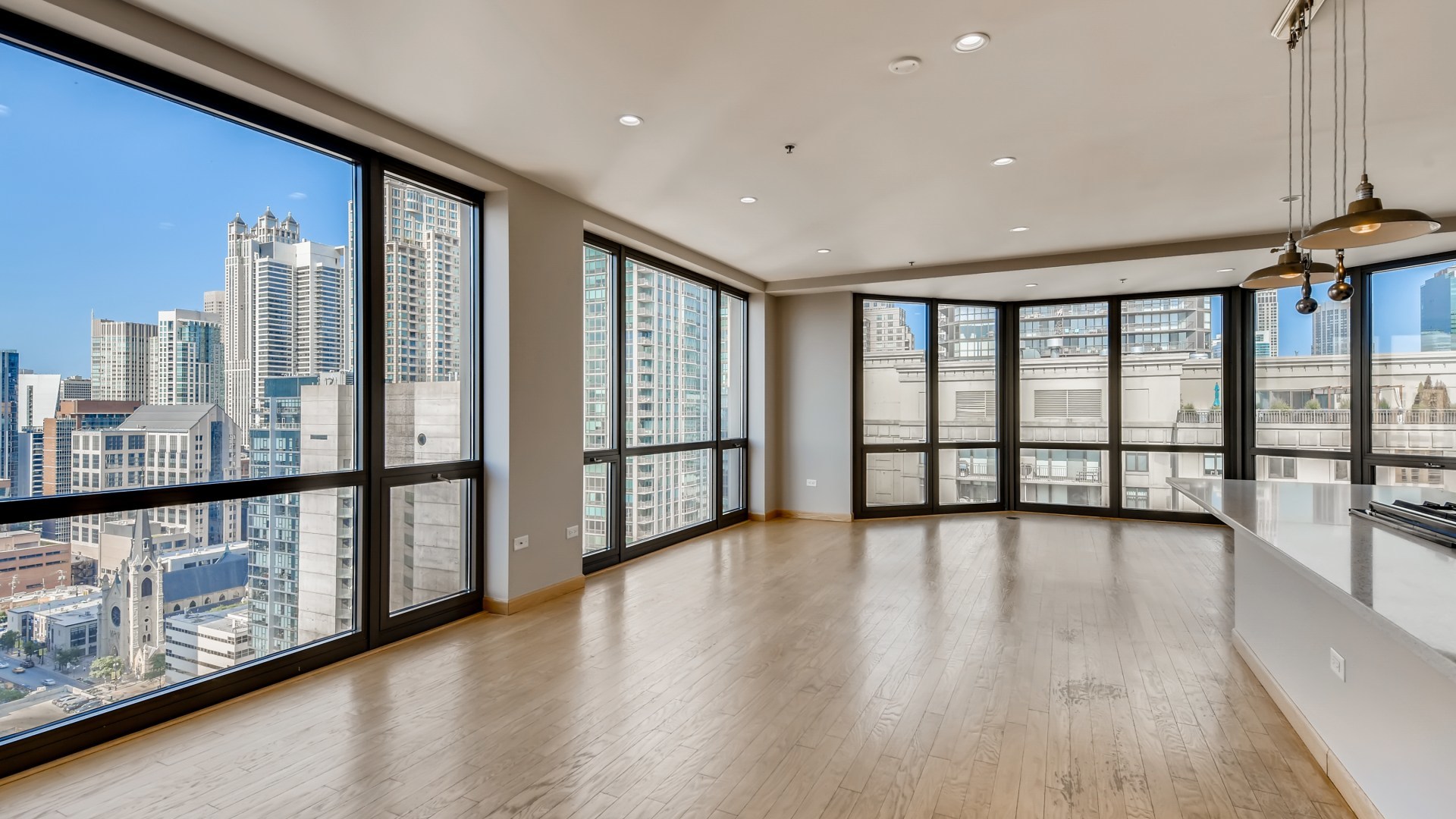 635 N Dearborn St #2803 Chicago, IL 60654