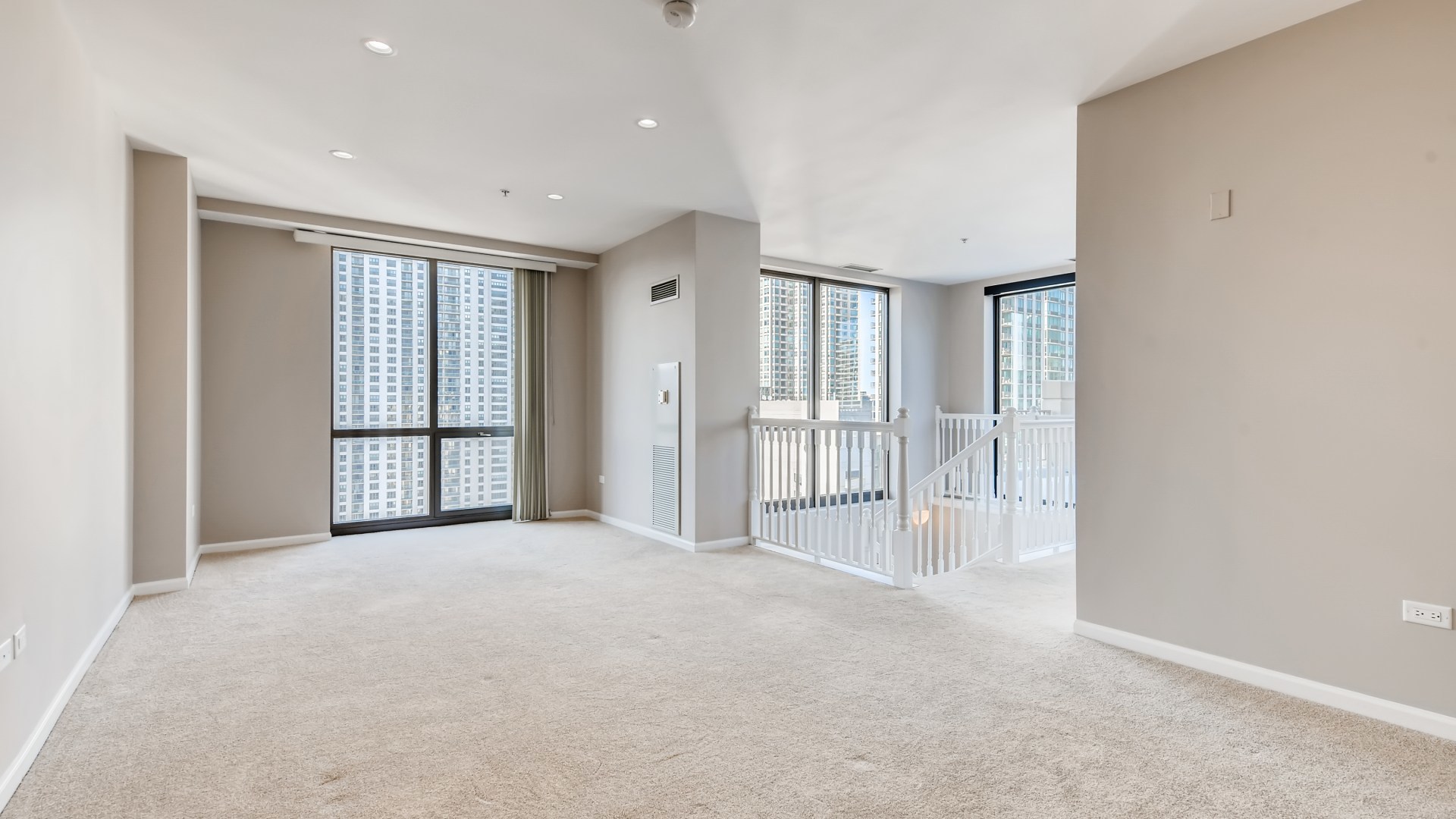 635 N Dearborn St #2803 Chicago, IL 60654