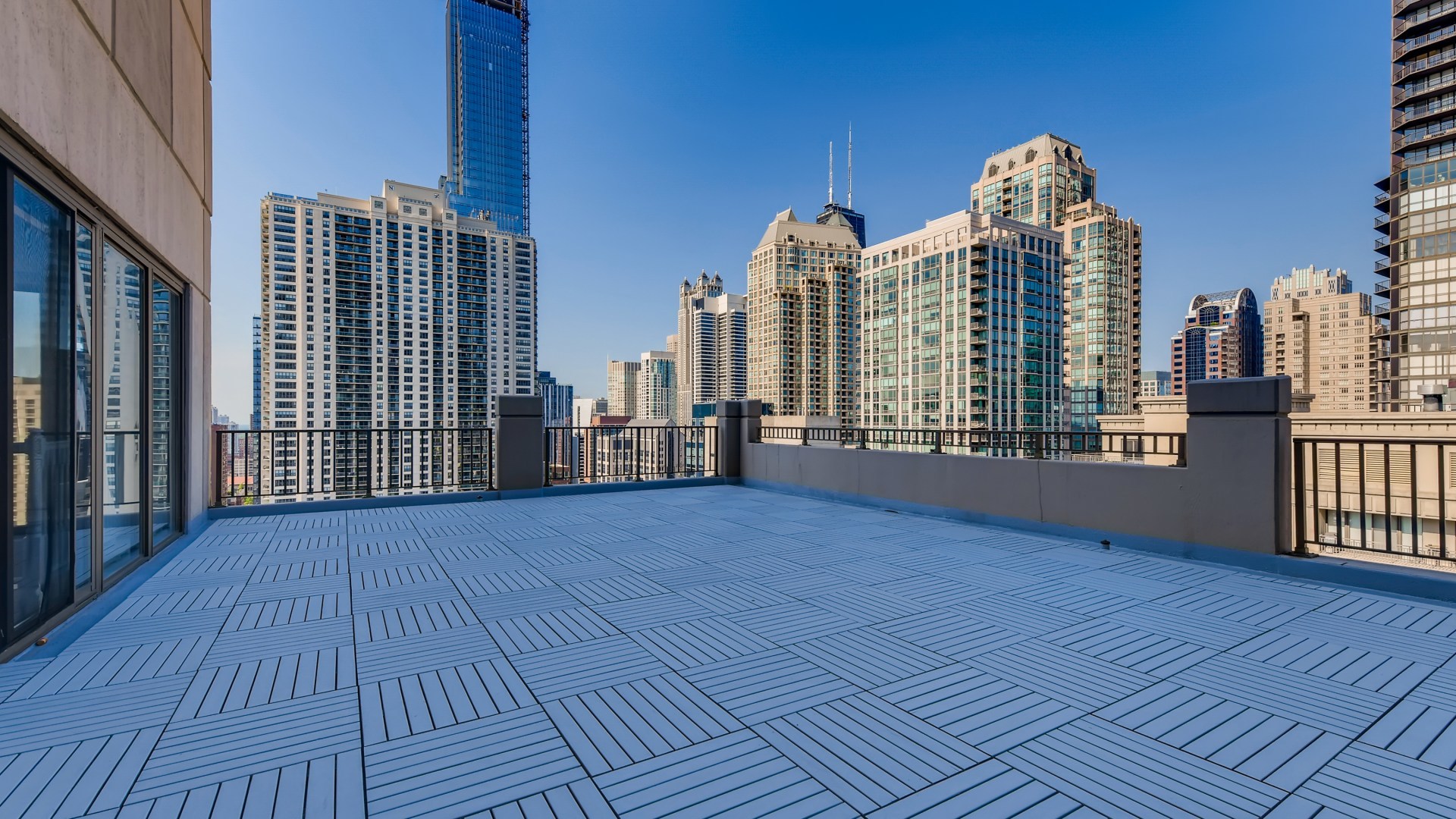 635 N Dearborn St #2803 Chicago, IL 60654